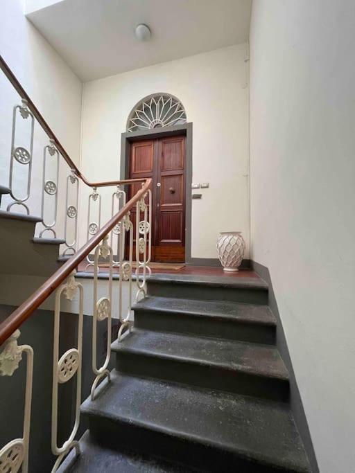 ピサThe 1905 House Near Leaning Towerアパートメント エクステリア 写真